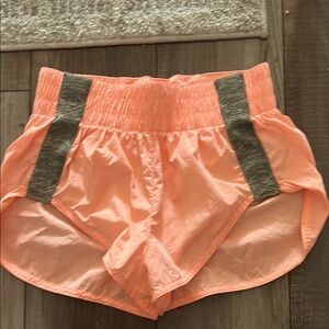 Free People Movement active shorts XS